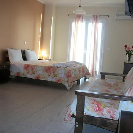Dioni Studios&apartments 3*