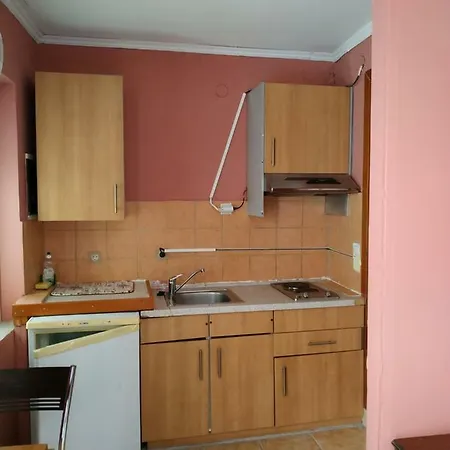 Dioni & Aparthotel
